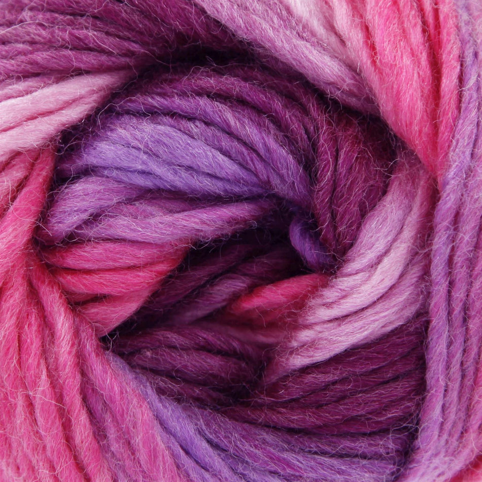 25652 Riot Chunky Dawn Yarn - 134M, 100g