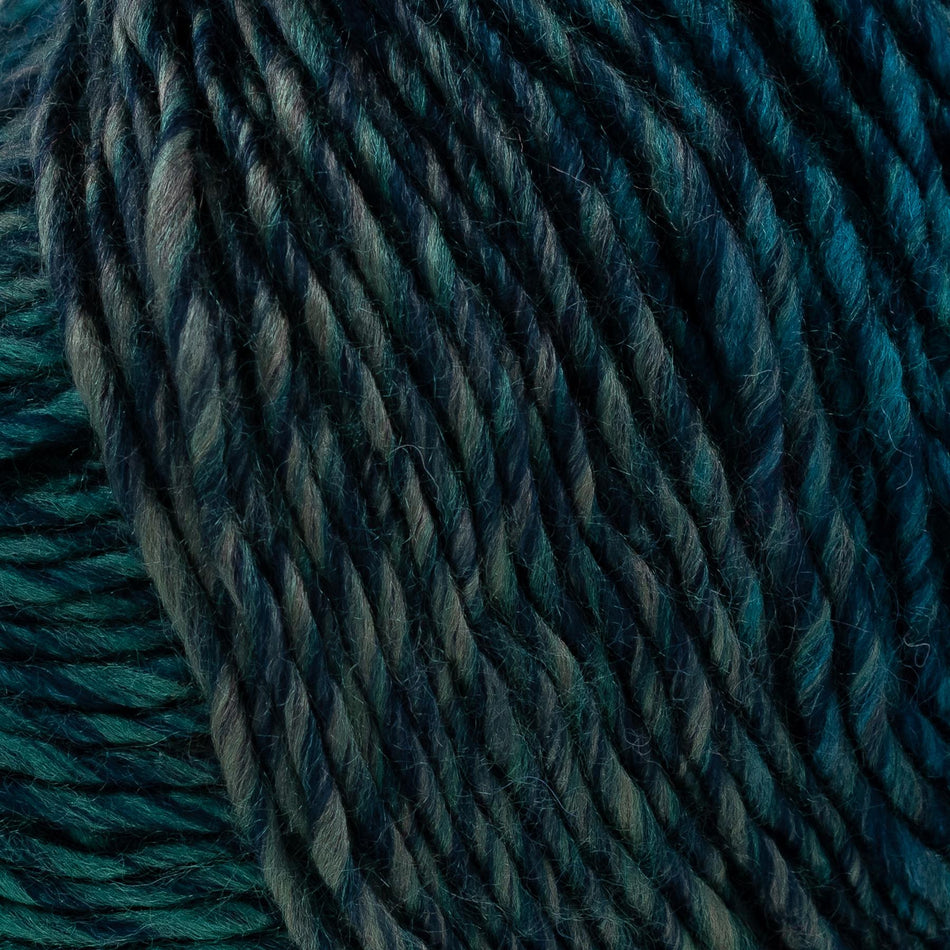 2125255 Autumn Chunky Frozen Yarn - 140M, 100g