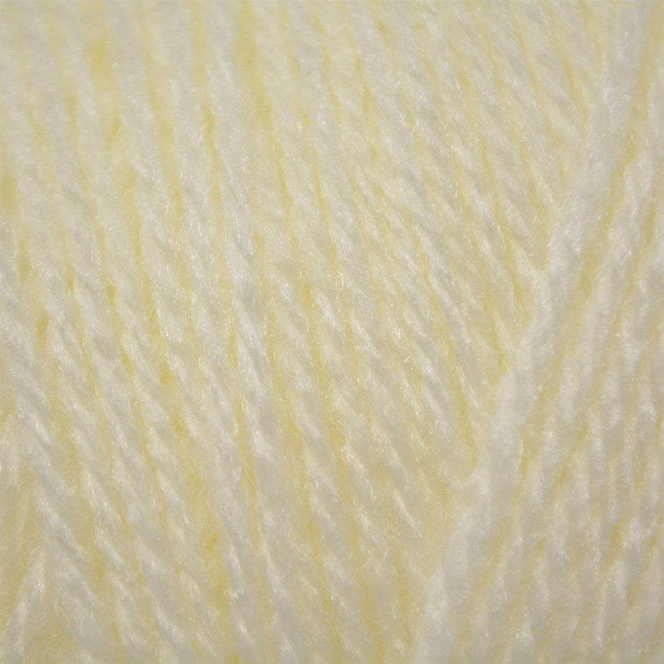 4290 Comfort 4Ply Cream Yarn - 438M, 100g